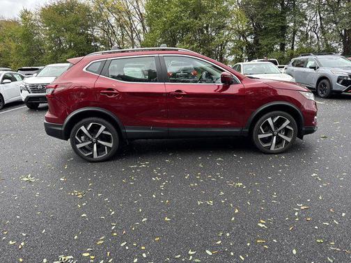 2022 Nissan Rogue Sport SL