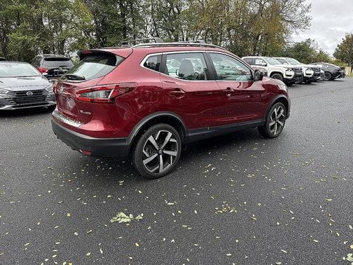 2022 Nissan Rogue Sport SL