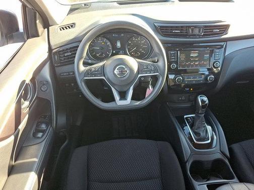 2022 Nissan Rogue Sport S