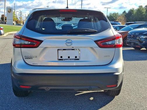 2022 Nissan Rogue Sport S