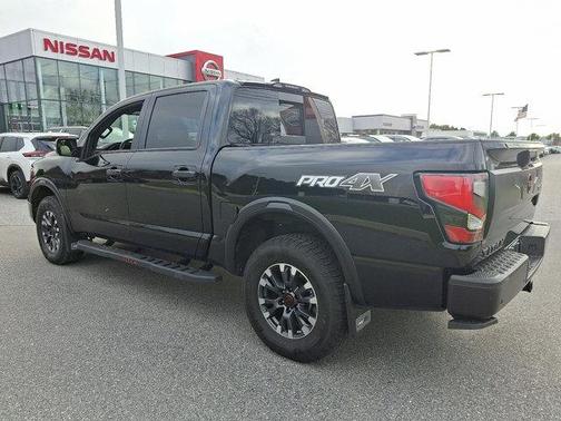 2024 Nissan Titan PRO-4X