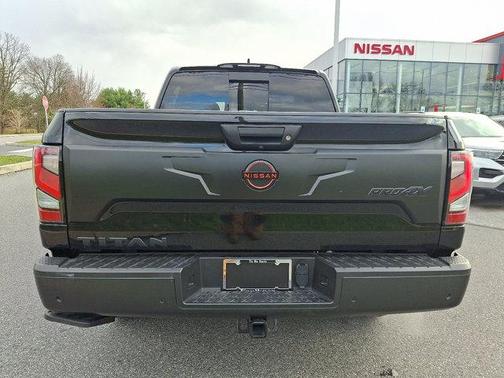 2024 Nissan Titan PRO-4X