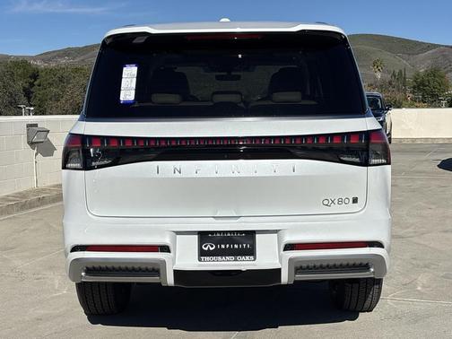 2026 INFINITI QX80 PURE AWD