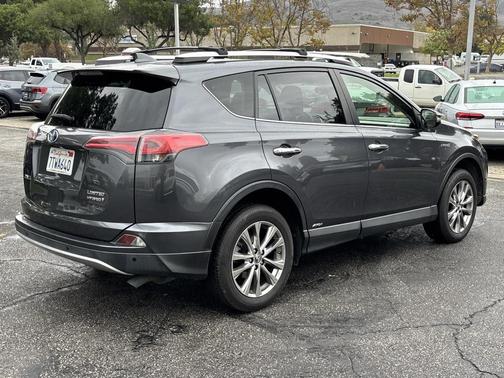 2016 Toyota RAV4 Hybrid SE
