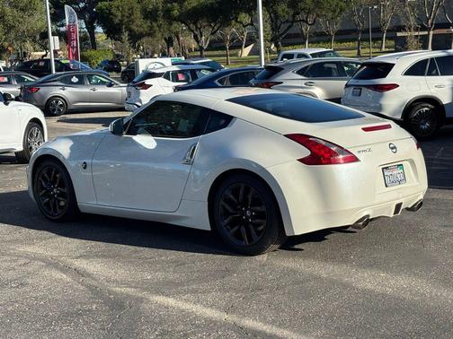 2017 Nissan 370Z Base