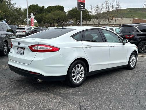 2016 Ford Fusion S