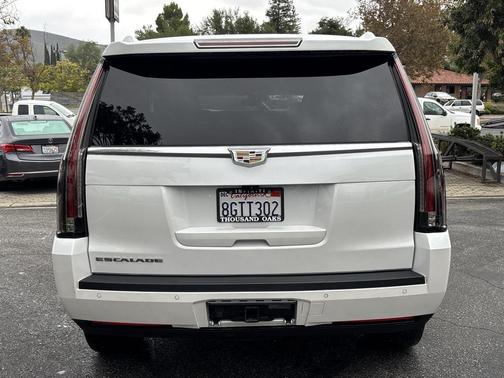 2018 Cadillac Escalade Platinum