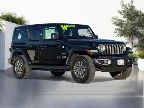 2024 Jeep Wrangler 4-Door Sahara 4x4