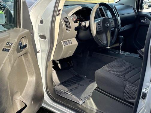 2020 Nissan Frontier SV