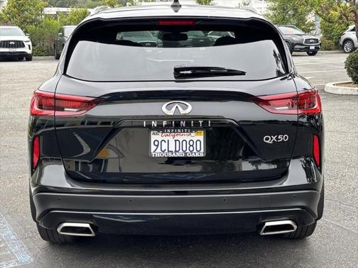 2022 INFINITI QX50 LUXE