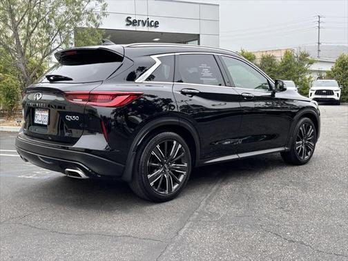 2022 INFINITI QX50 LUXE