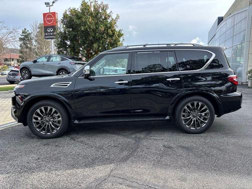 2023 Nissan Armada Platinum 4WD