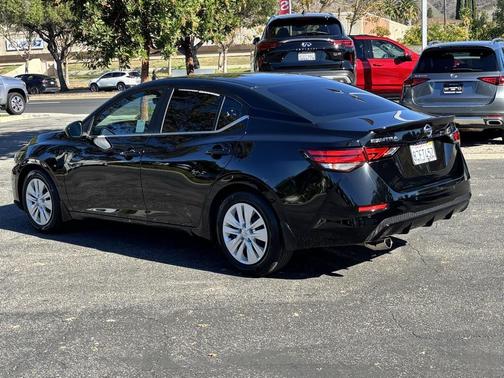 2022 Nissan Sentra S