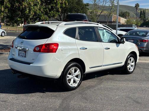 2011 Nissan Rogue SV