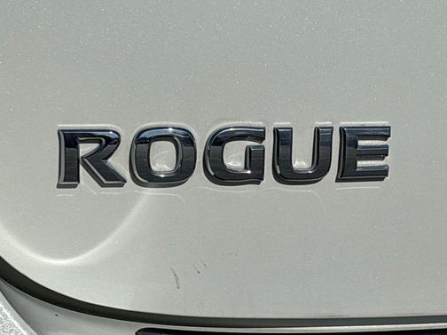 2011 Nissan Rogue SV