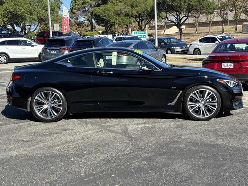 2017 INFINITI Q60 3.0T Premium