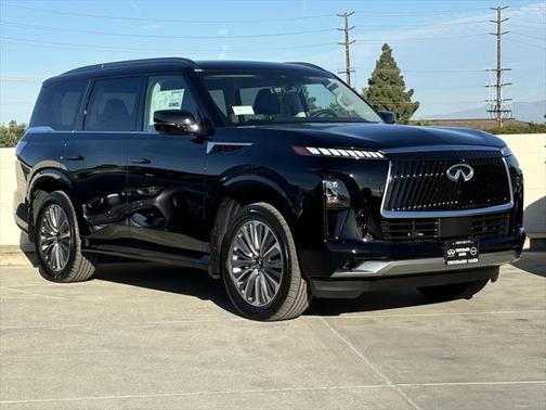 2025 INFINITI QX80 Luxe