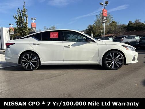 2022 Nissan Altima SR VC-Turbo FWD