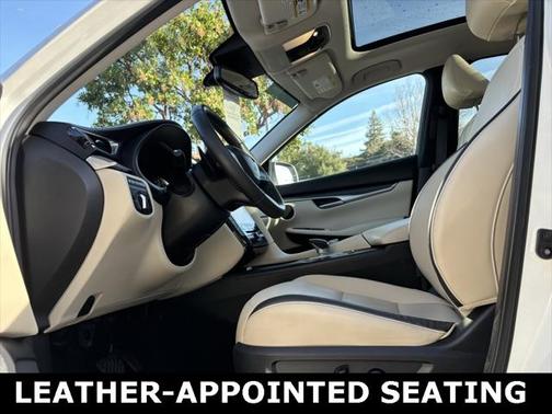 2022 INFINITI QX50 LUXE