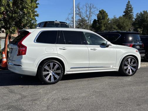 2025 Volvo XC90 Plug-In Hybrid T8 Ultra 6-Seater