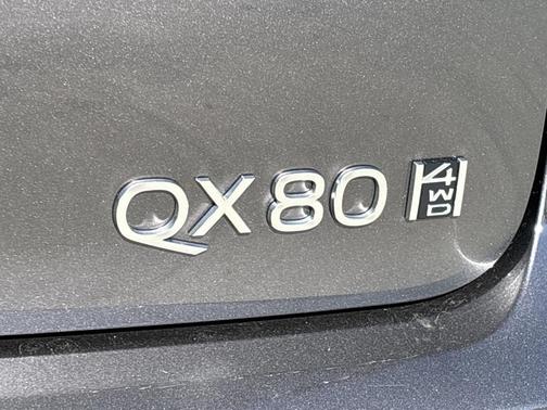 2026 INFINITI QX80 Luxe