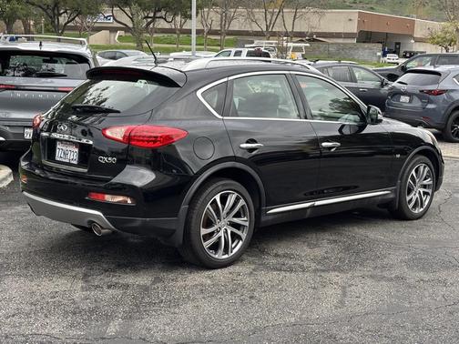 2017 INFINITI QX50 Base