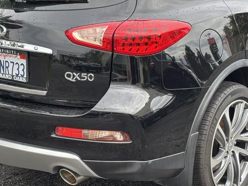 2017 INFINITI QX50 Base