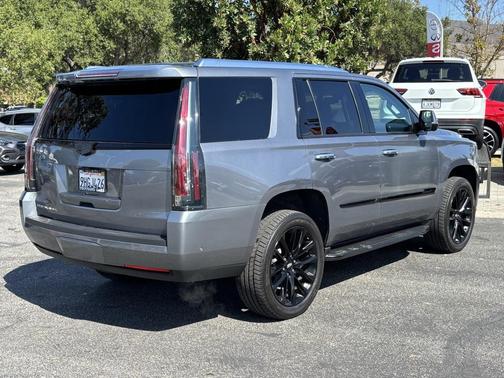 2020 Cadillac Escalade Luxury