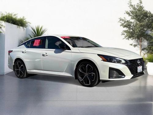 2023 Nissan Altima SR FWD