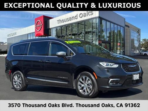 2022 Chrysler Pacifica L