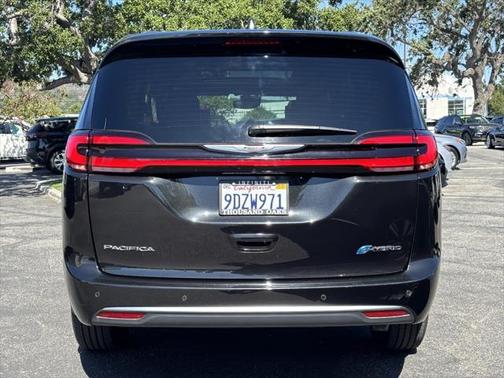 2022 Chrysler Pacifica L