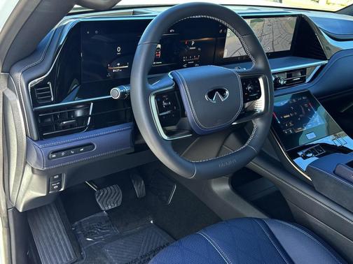 2026 INFINITI QX80 SPORT