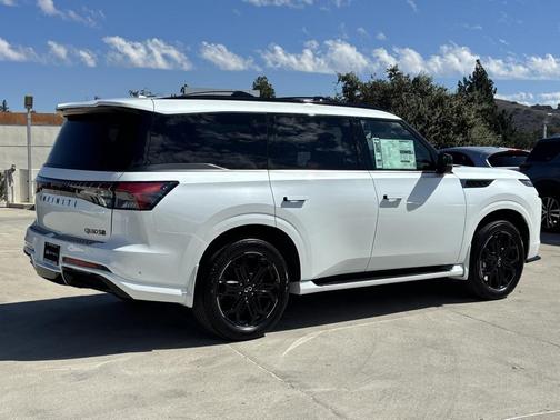 2026 INFINITI QX80 SPORT