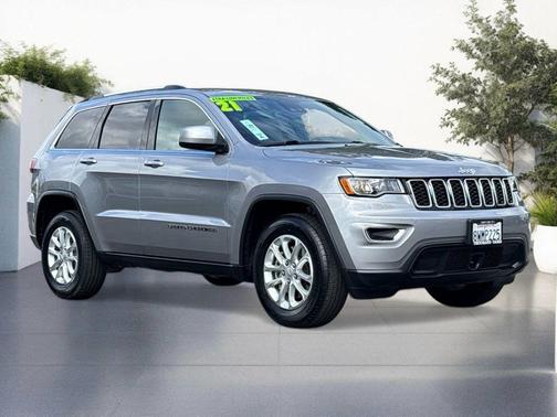 2021 Jeep Grand Cherokee Laredo