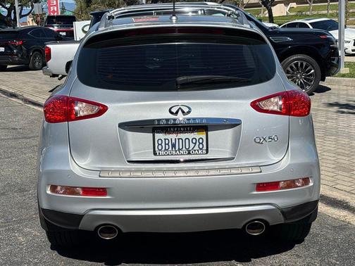 2017 INFINITI QX50 Base