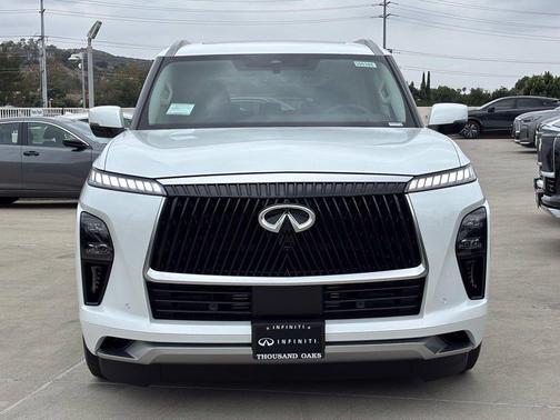 Radiant White 2027 INFINITI QX80 Luxe