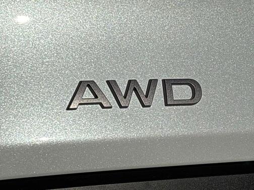 Everest White P 2026 Nissan Murano SL