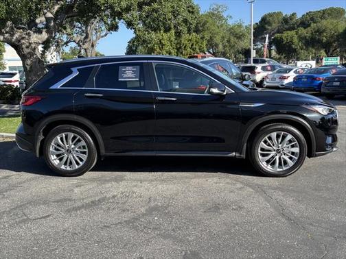 2024 INFINITI QX50 LUXE