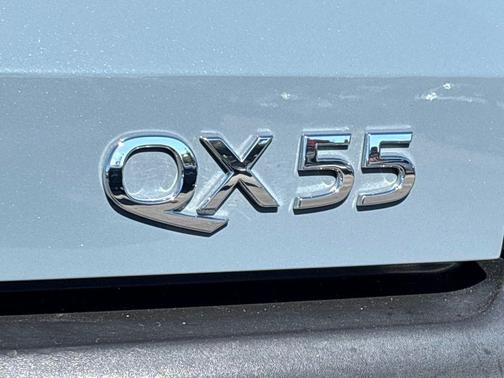 2023 INFINITI QX55 LUXE