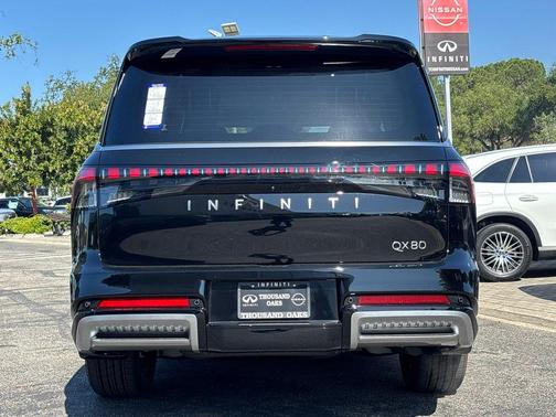 Black Obsidian 2026 INFINITI QX80 Luxe