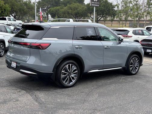 Harbor Gray 2026 INFINITI QX60 LUXE