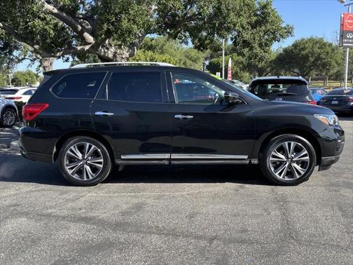 2020 Nissan Pathfinder Platinum 4WD