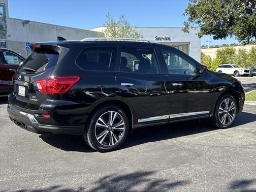 2020 Nissan Pathfinder Platinum 4WD