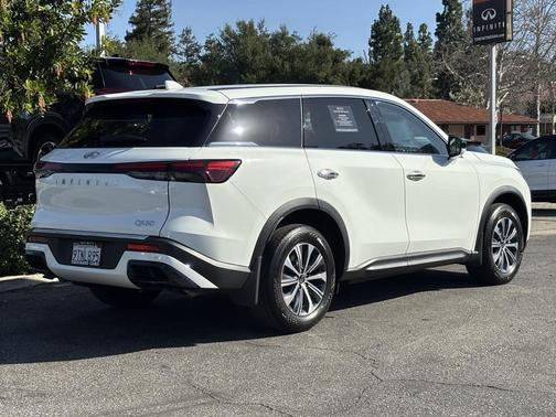 2025 INFINITI QX60 Pure