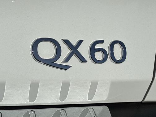 2025 INFINITI QX60 Pure