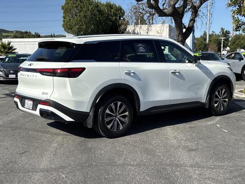 2025 INFINITI QX60 Pure