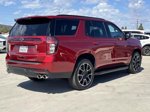 2023 Chevrolet Tahoe 4WD RST