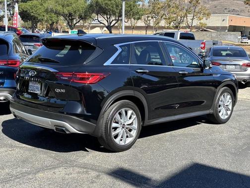 2022 INFINITI QX50 LUXE