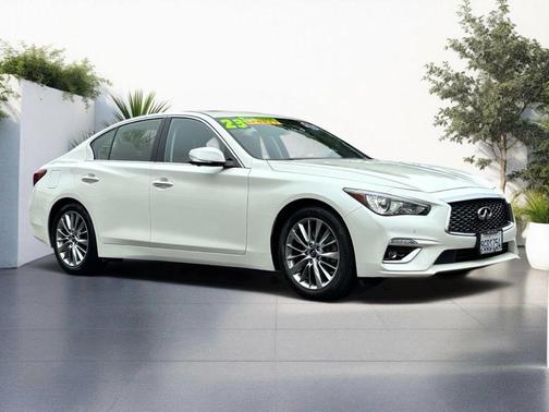 Majestic White 2023 INFINITI Q50 LUXE