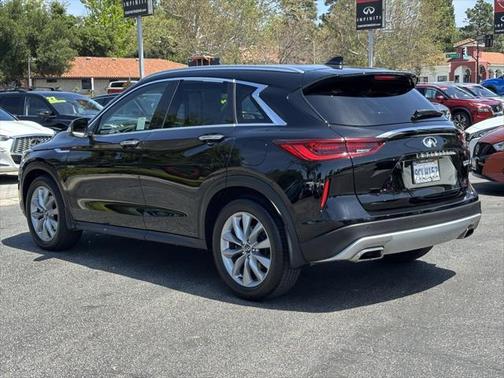 2022 INFINITI QX50 LUXE